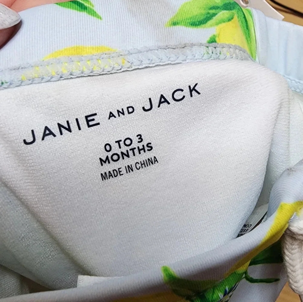 NWT Janie & Jack Lemon Baby Swim Shorts‎ size 0-3 months.